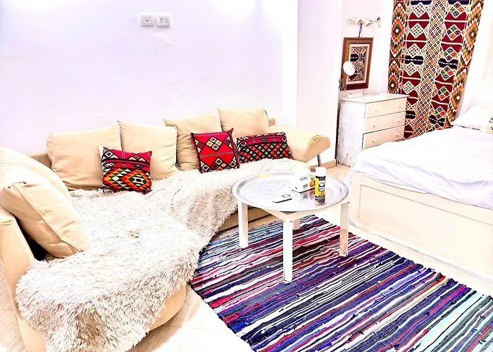 Boho - Airport Egypt Apartment